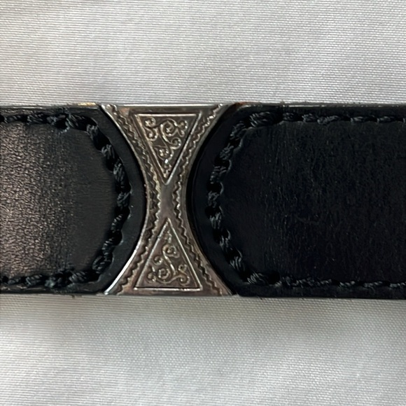 Vintage Fossil Black Leather Belt with Metal Details - Picture 9 of 16